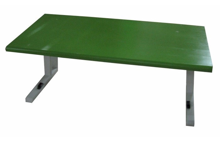 โต๊ะพับญี่ปุ่นสีเขียว